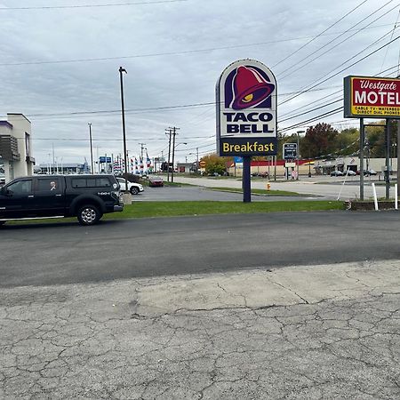 Westgate Manor Motel Austintown & Youngstown Ohio Bagian luar foto