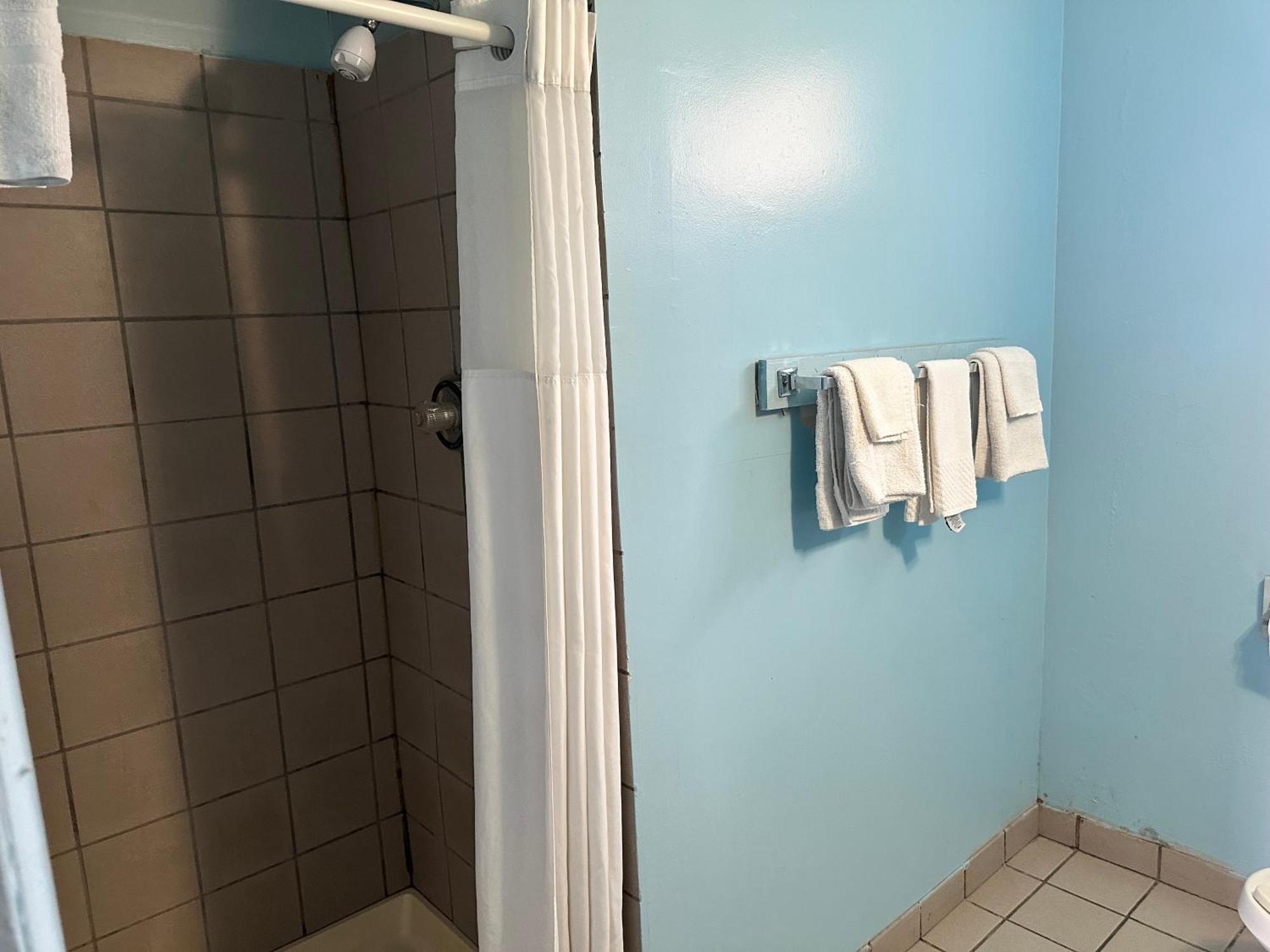 Westgate Manor Motel Austintown & Youngstown Ohio Bagian luar foto