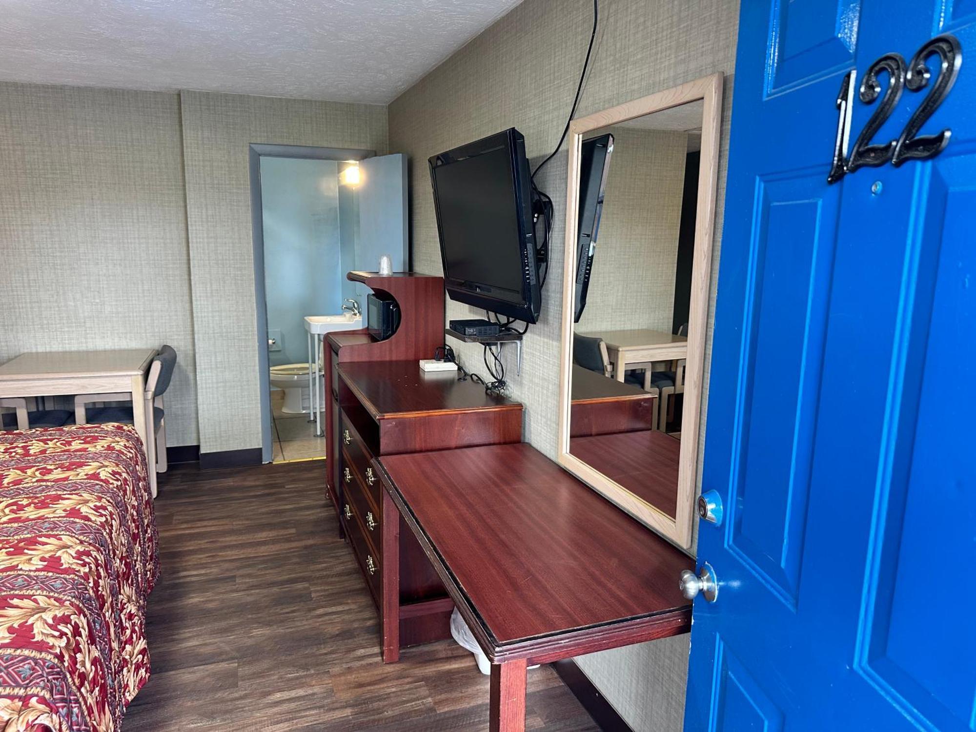 Westgate Manor Motel Austintown & Youngstown Ohio Bagian luar foto