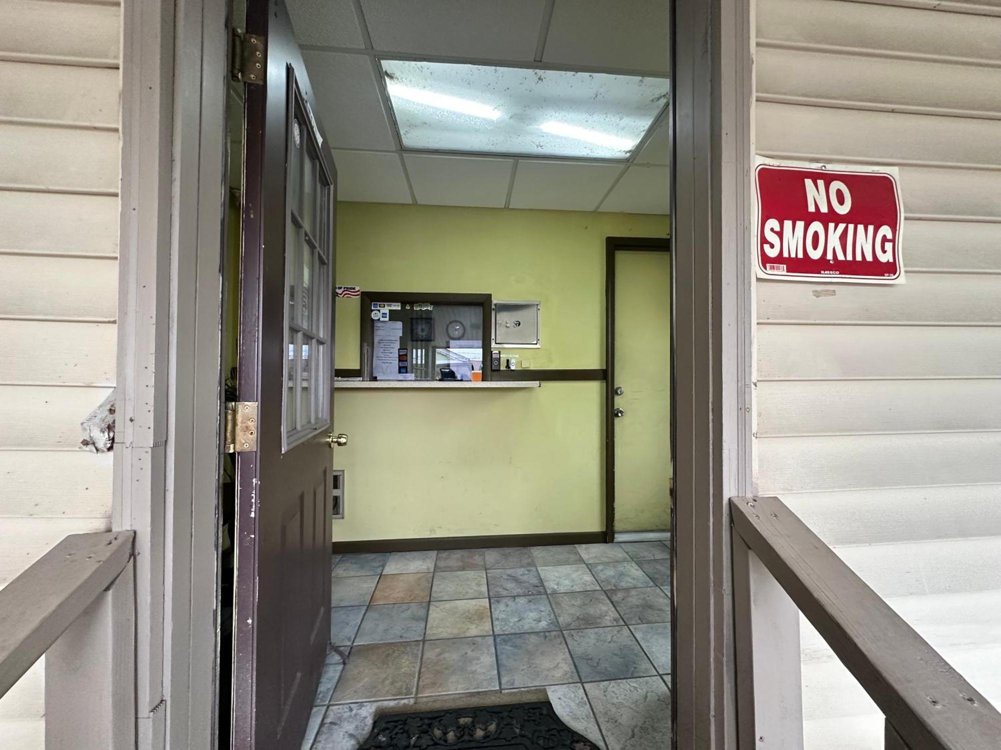 Westgate Manor Motel Austintown & Youngstown Ohio Bagian luar foto